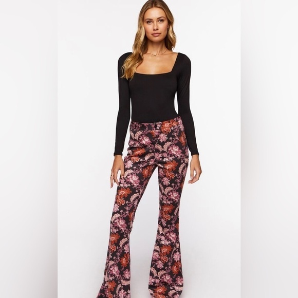 NWT Forever 21 Long-Sleeve Cutout Bodysuit Black NWT Sz M - Picture 4 of 5